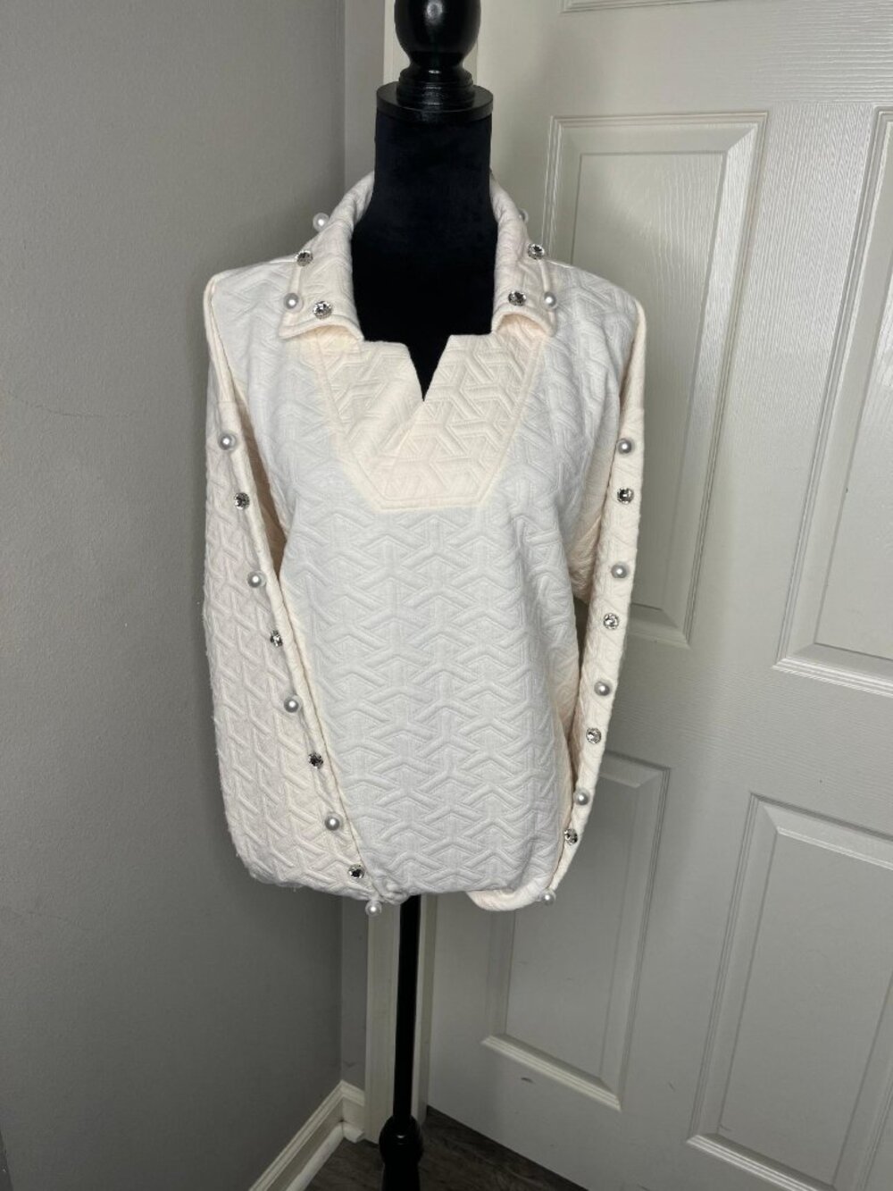 Simply Southern NWT Cream Quilted Pullover Pearl Rhinestone Embellished Sweater